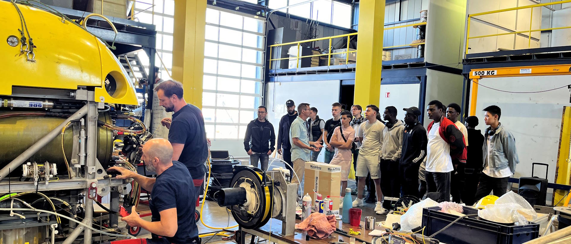 Dreaming a Future students visiting Ifremer facility > La Fondation Dassault Systèmes