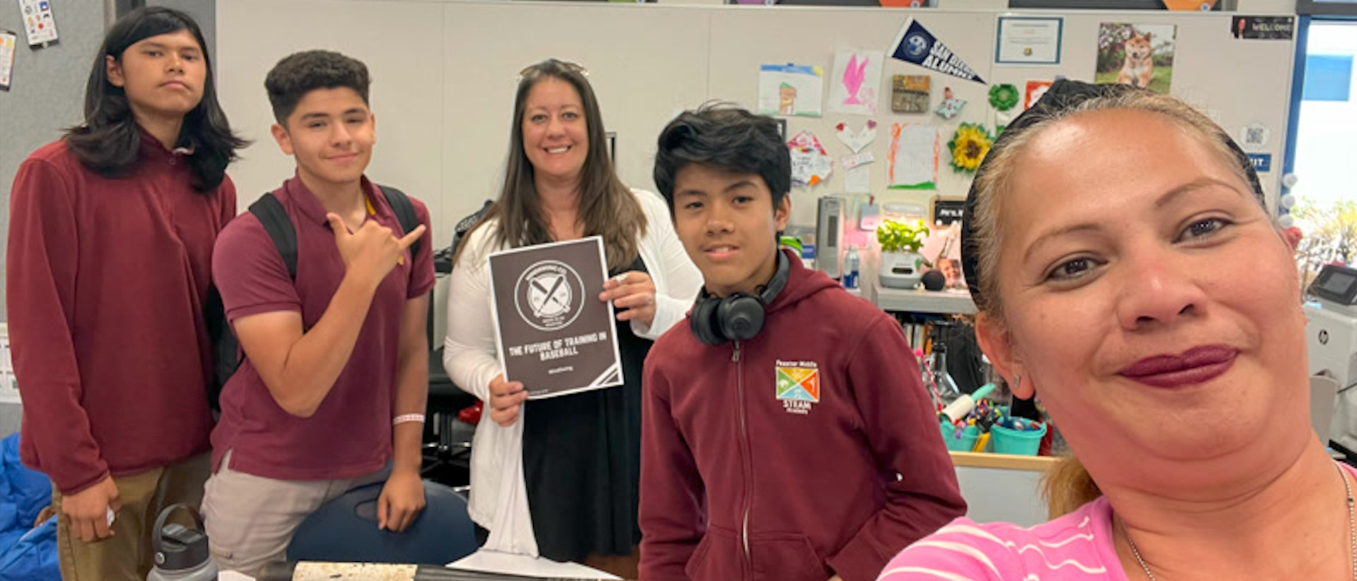 MindSwing students working on their UCONNECT baseball weight > La Fondation Dassault Systèmes